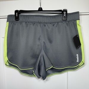 Reebok sport speedwick women’s gray and green Shorts size Large
